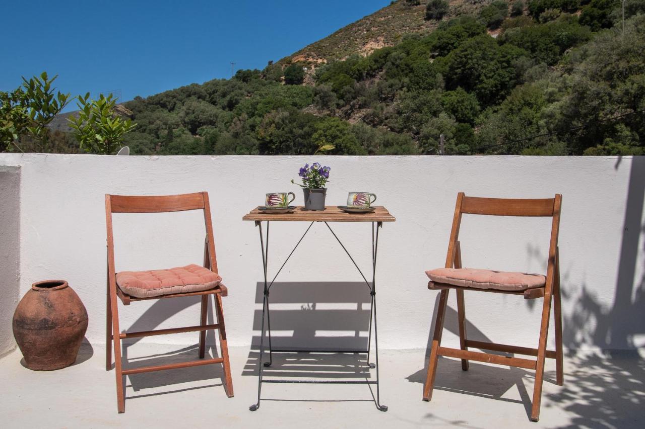 Feneri 3 -Cozy Rustic Apt 20' From Elafonisi Beach Perivolia  Exterior photo
